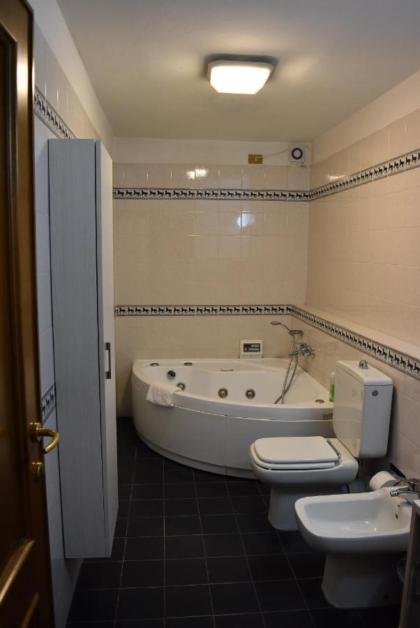 Relais Lorebian Hotel Pisa Kültér fotó